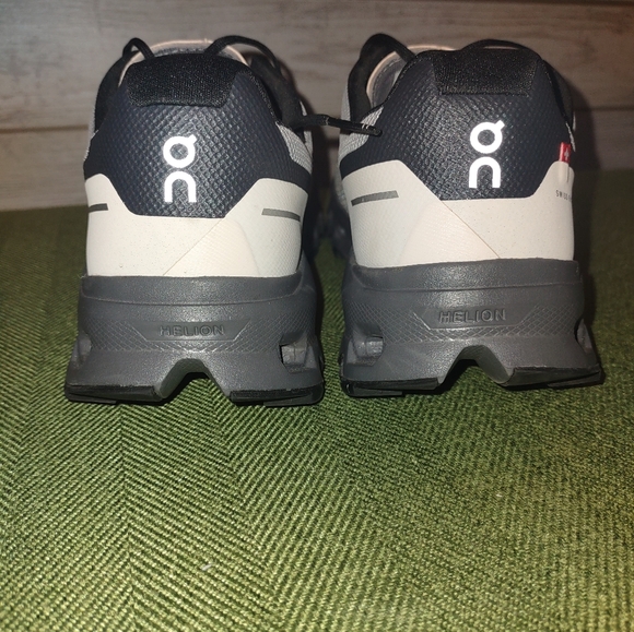 On Cloudvista Trail runnning sneakers Size 9 - Picture 6 of 13